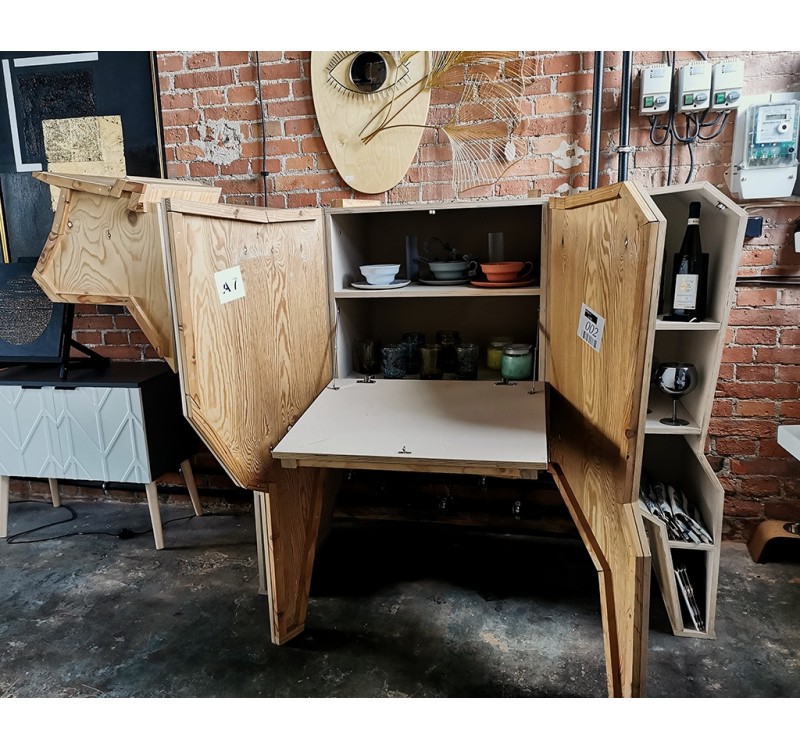 Kredens KROWA - drewno sklejka