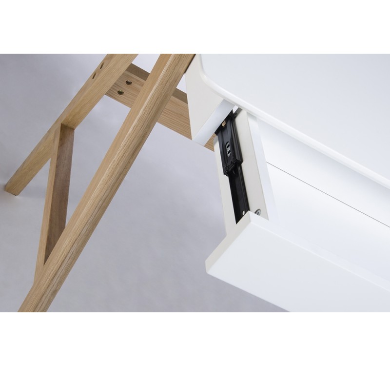 Biurko RIVA (Scandic) białe - blat MDF, podstawa dębowa