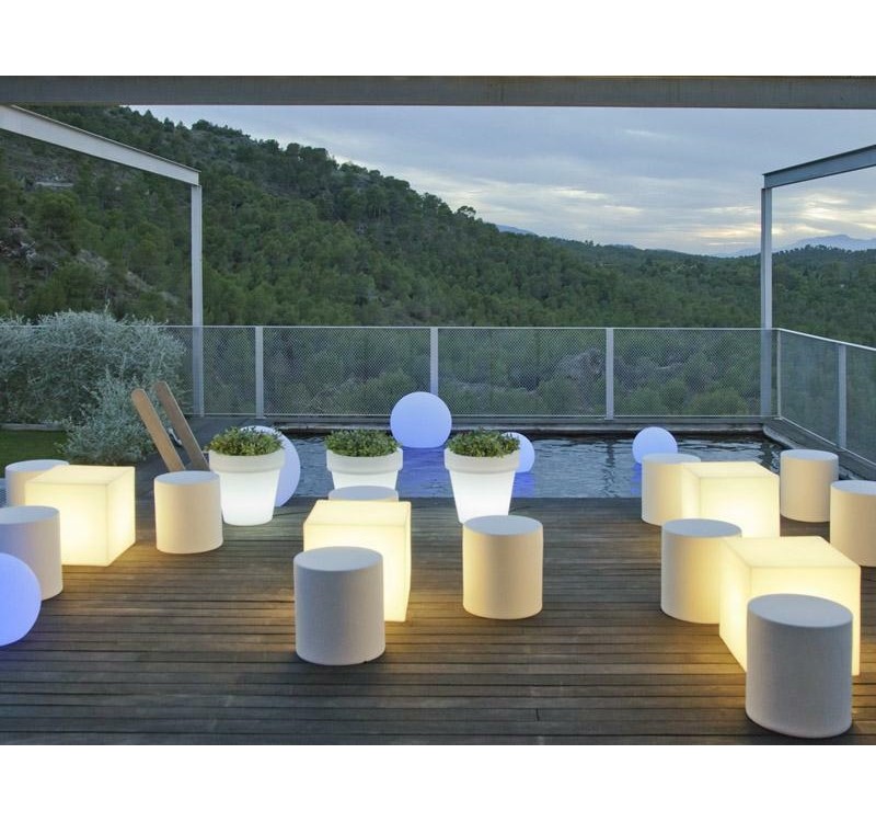 NEW GARDEN lampa ogrodowa CUBY 53 SOLAR & BATTERY biała