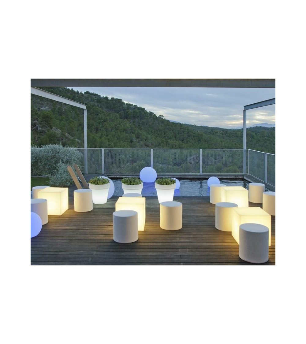 NEW GARDEN lampa ogrodowa CUBY 53 SOLAR & BATTERY biała