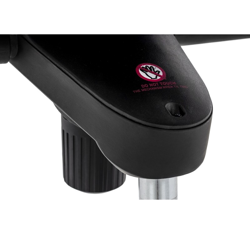 Fotel biurowy LOUNGE BUSINESS czarny z podnóżkiem - sklejka orzech, skóra naturalna, stal polerowana