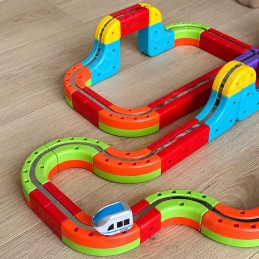 WOOPIE Magiczna Kolejka Kostkowa Klocki Konstrukcyjne Tor Antygrawitacyjny Magnetyczny 68el.